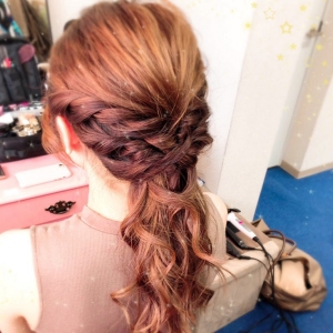 ①お仕事前にヘアメイク❤