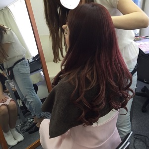 ②無料のヘアメイクも！