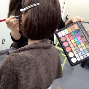 ③ヘアメイクさんもいます✨