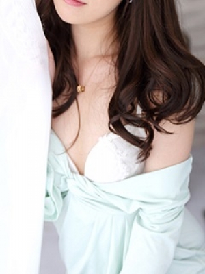 由美