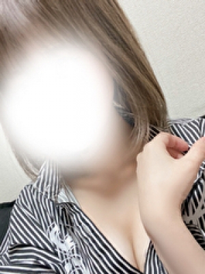 ナツ　人妻