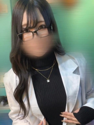 水城ななほ