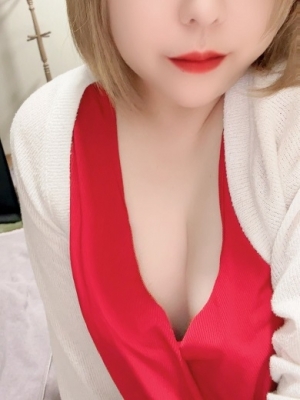 逢坂くみ
